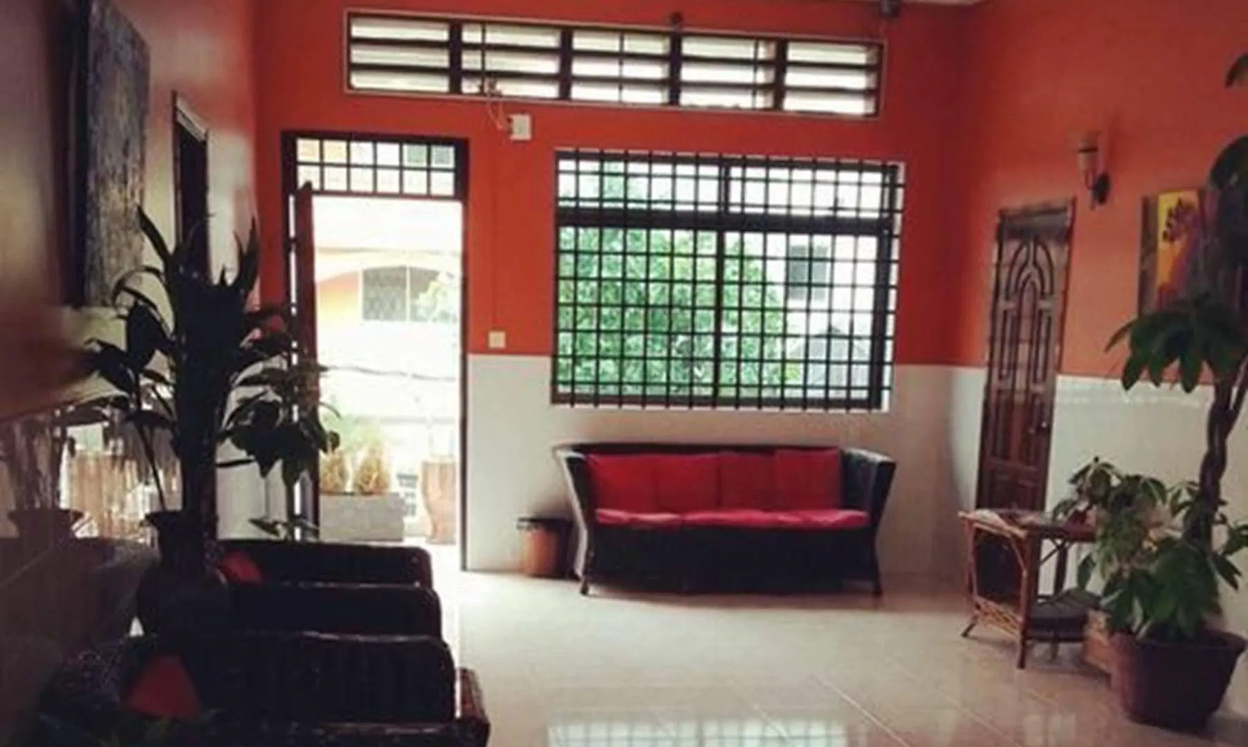 The Small Hotel Sihanoukville 2*,  Cambodja